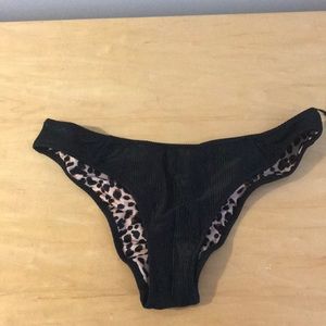 Cheeky bikini bottom